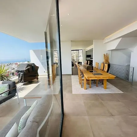 Roma Villa *